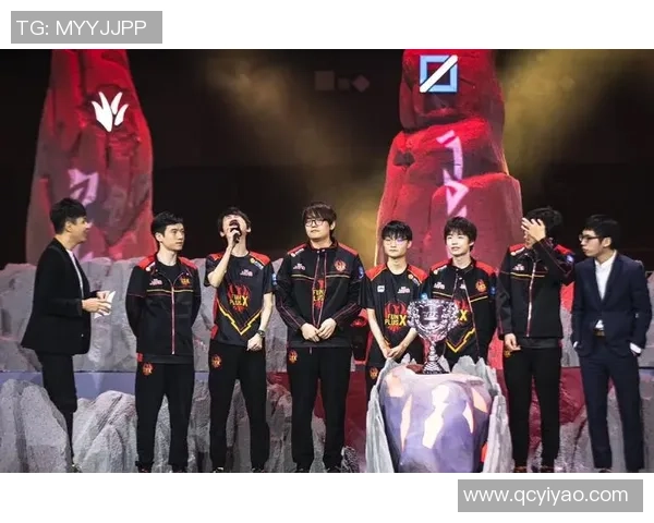 FPX战队在CSGO中的实力提升与战术革新引发广泛关注与讨论 FPX战队在CSGO中的实力提升与战术革新引发广泛关注与讨论